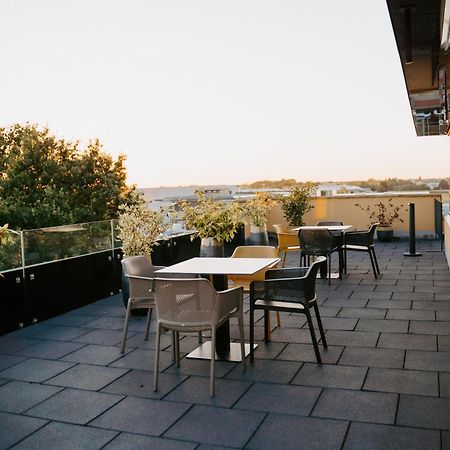 Pierre Hotel Pardubice Bagian luar foto